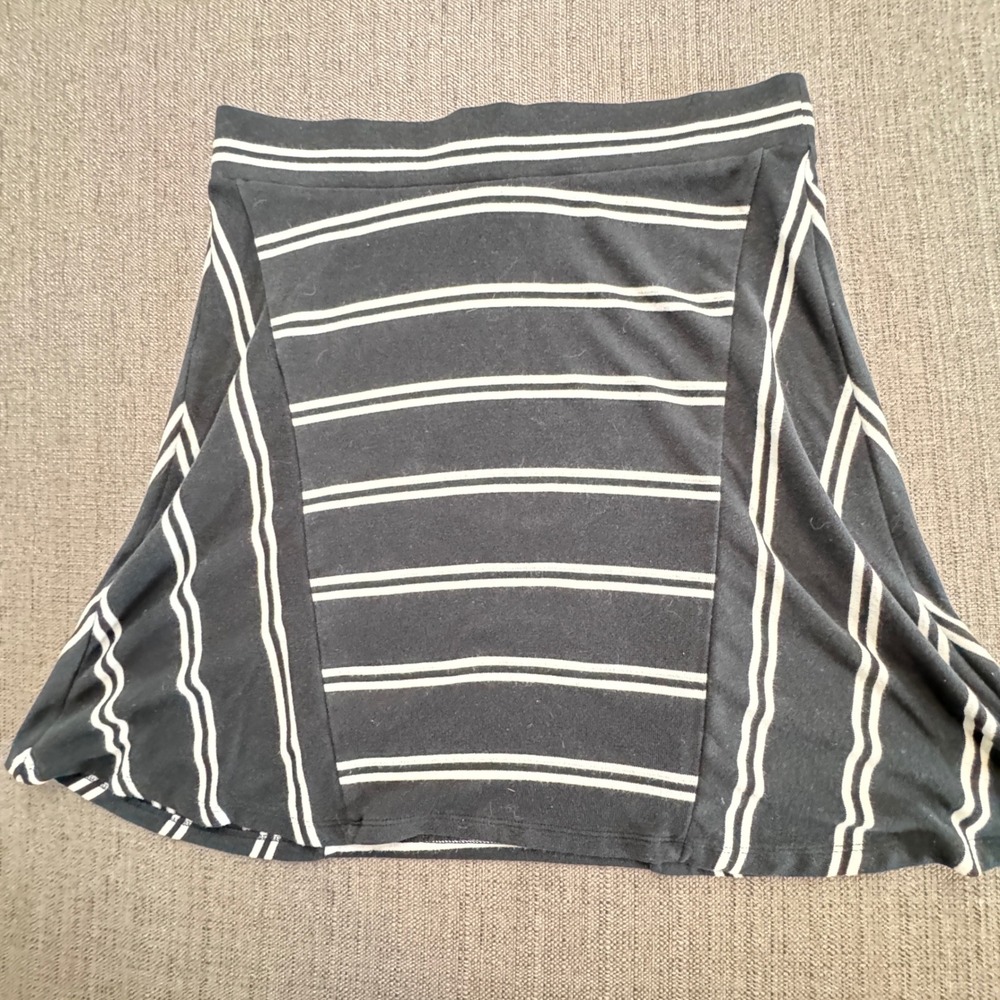 Gap Womens Black White Striped A-Line Mini Skirt Size L Elastic Waist Jersey